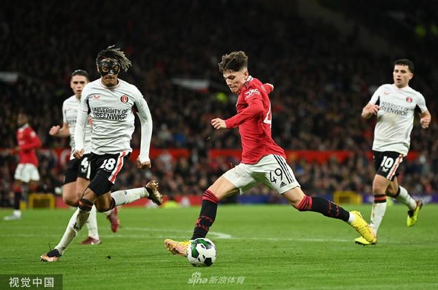 容却在悄然 容却在悄然